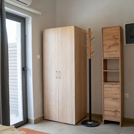 Apartment Nefeli Agia Marina (Crete)